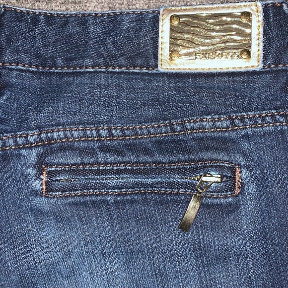 Express Jeans - Picture 3 of 9